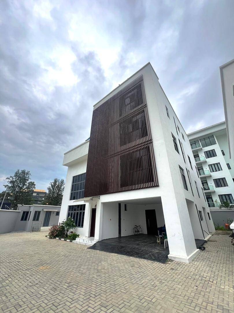 Luxury 5-Bedroom Fully Detached Smart Home with Elevator, Infinity Pool & 2-Room BQ